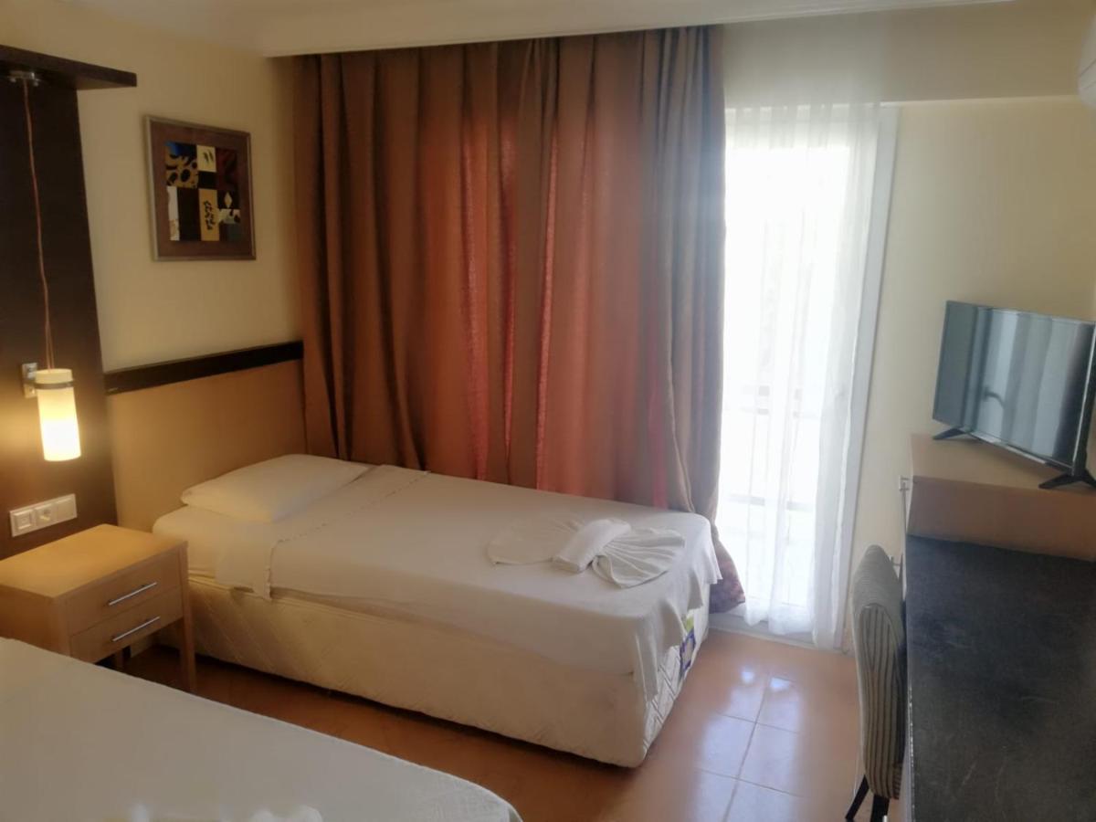 Hotel Santur Kusadası Kültér fotó